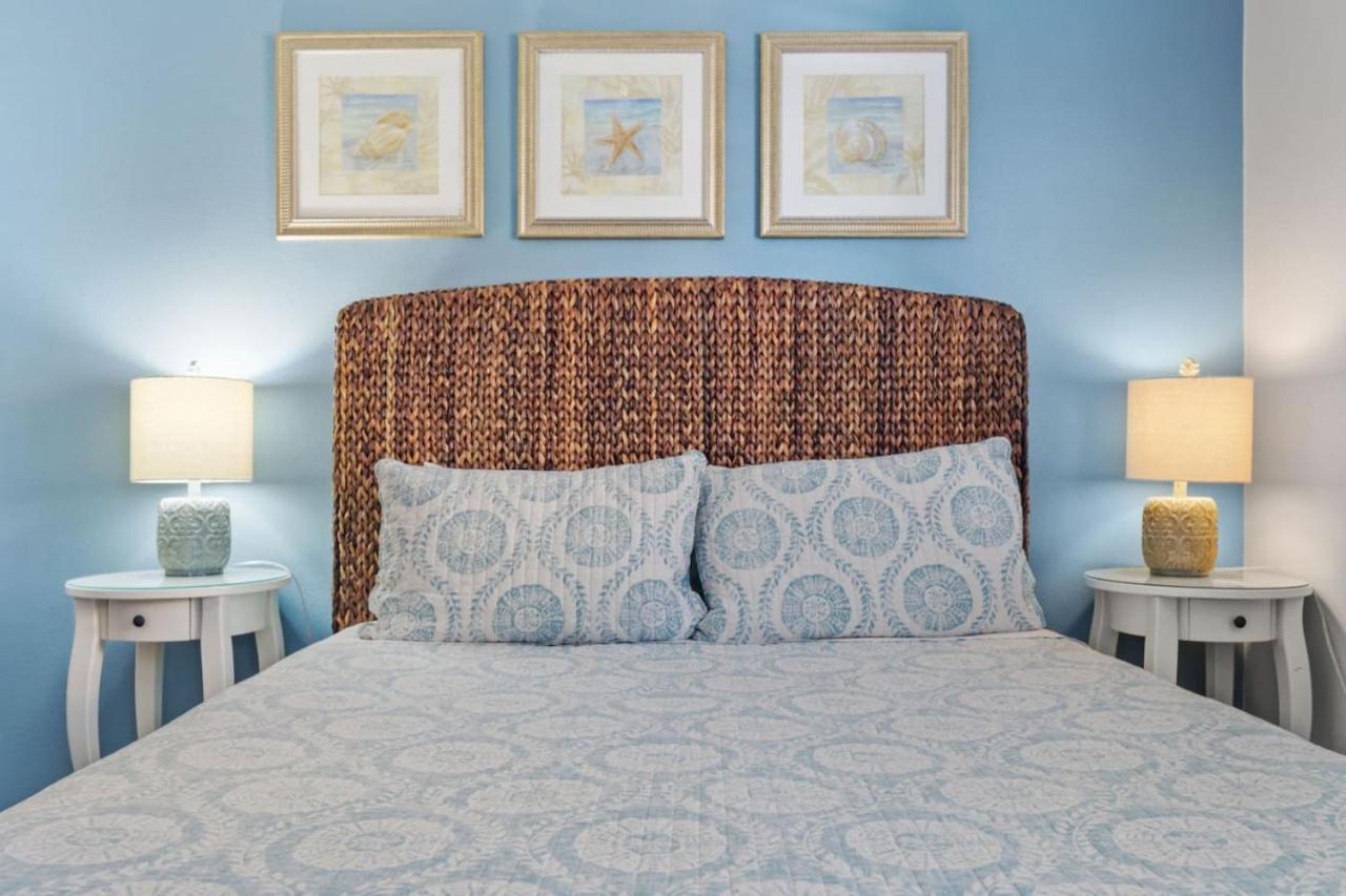 Sea Side 102 Beachfront Sleeps 8 Clearwater Beach Exterior photo
