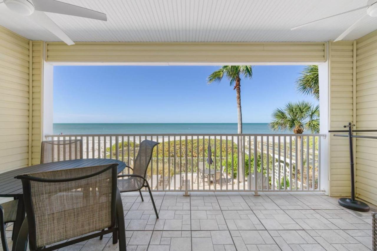 Sea Side 102 Beachfront Sleeps 8 Clearwater Beach Exterior photo